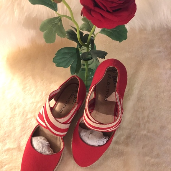 NWOT VELOCITY 2.0-Keaton,Red Cnvs/Strp. Sz 6 - Picture 8 of 11